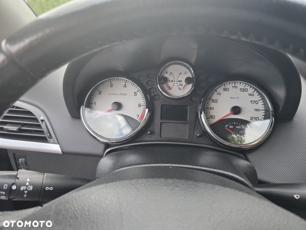 Peugeot 207 CC 1.6 Sport - 24