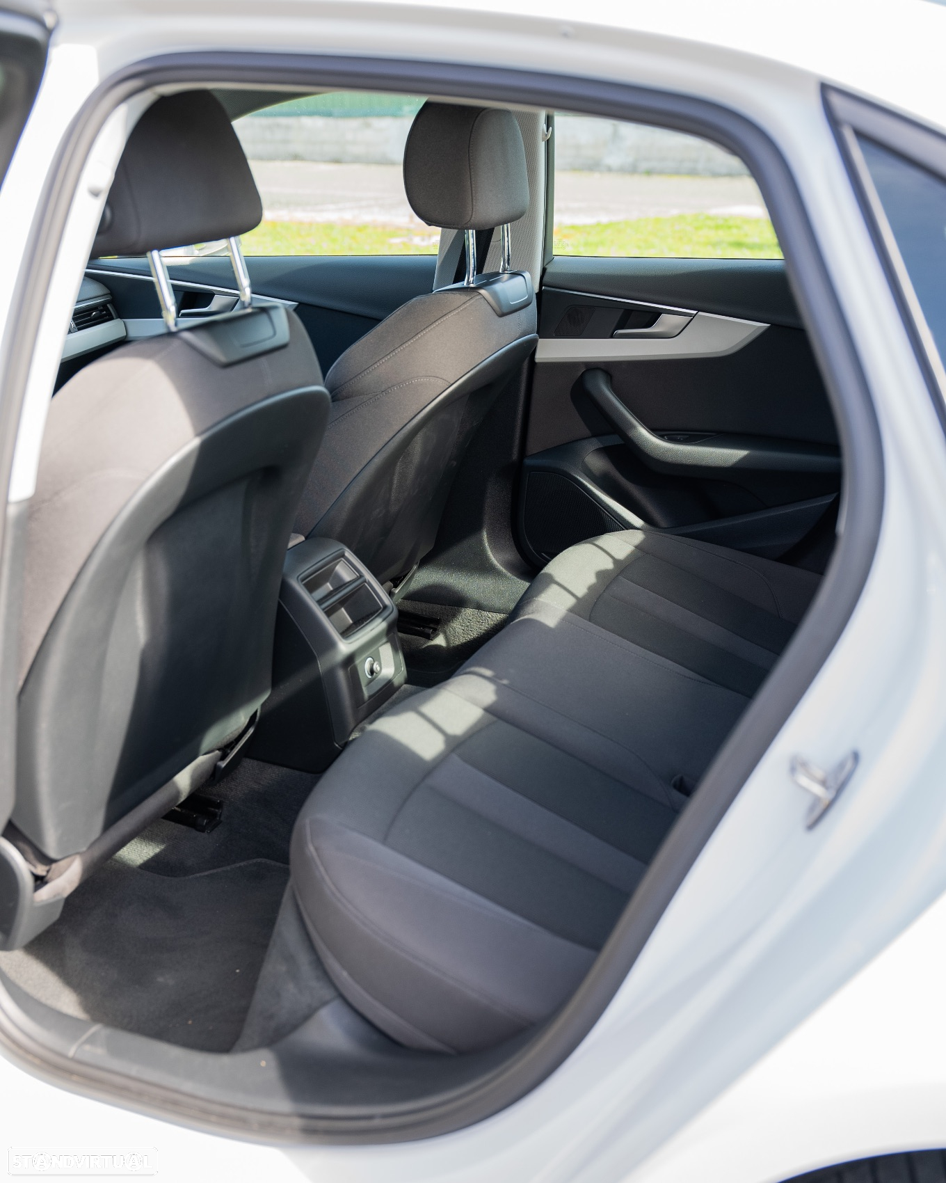 Audi A4 40 TFSI S tronic advanced - 34