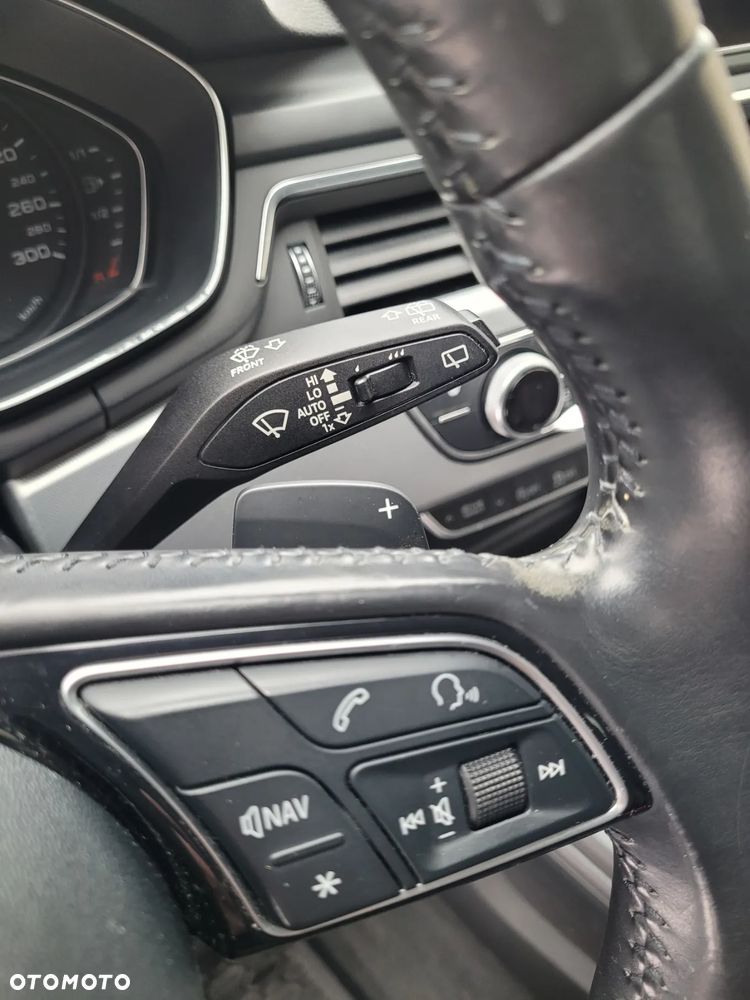 Audi A4 Avant 2.0 TDI S tronic - 11