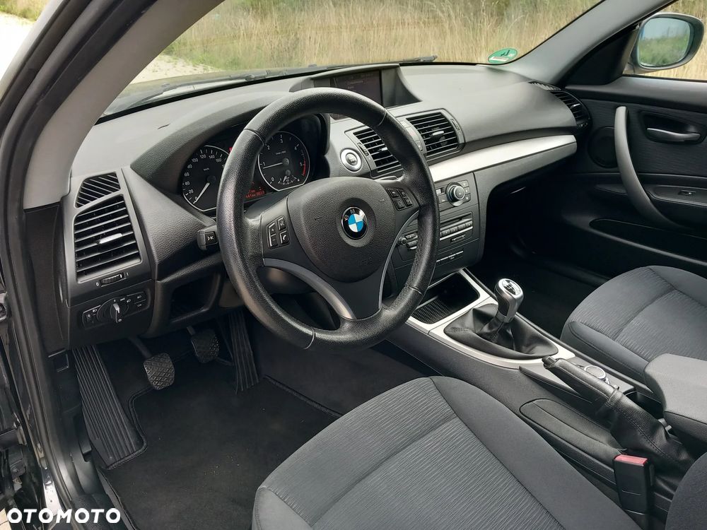 BMW Seria 1 116d - 10