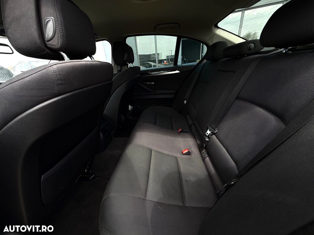 BMW Seria 5 520d xDrive Aut. - 7