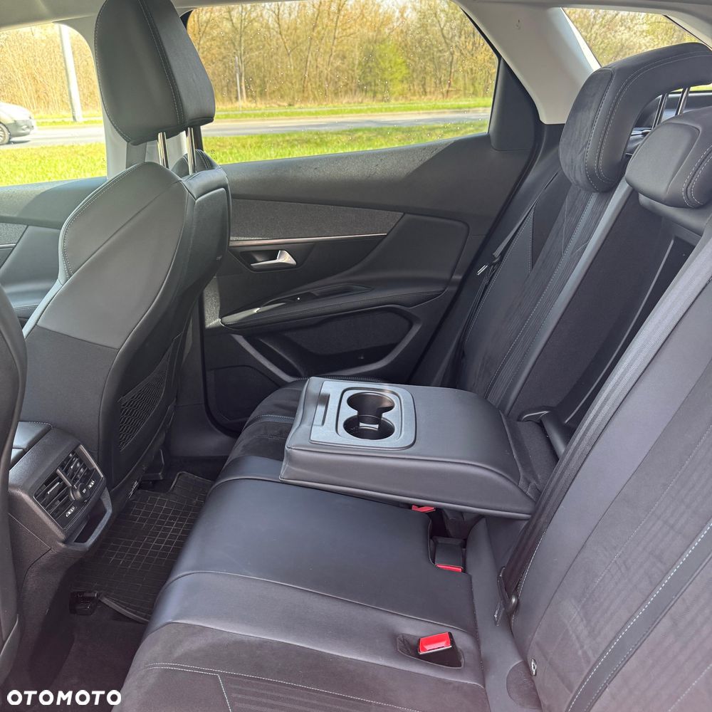 Peugeot 3008 - 11