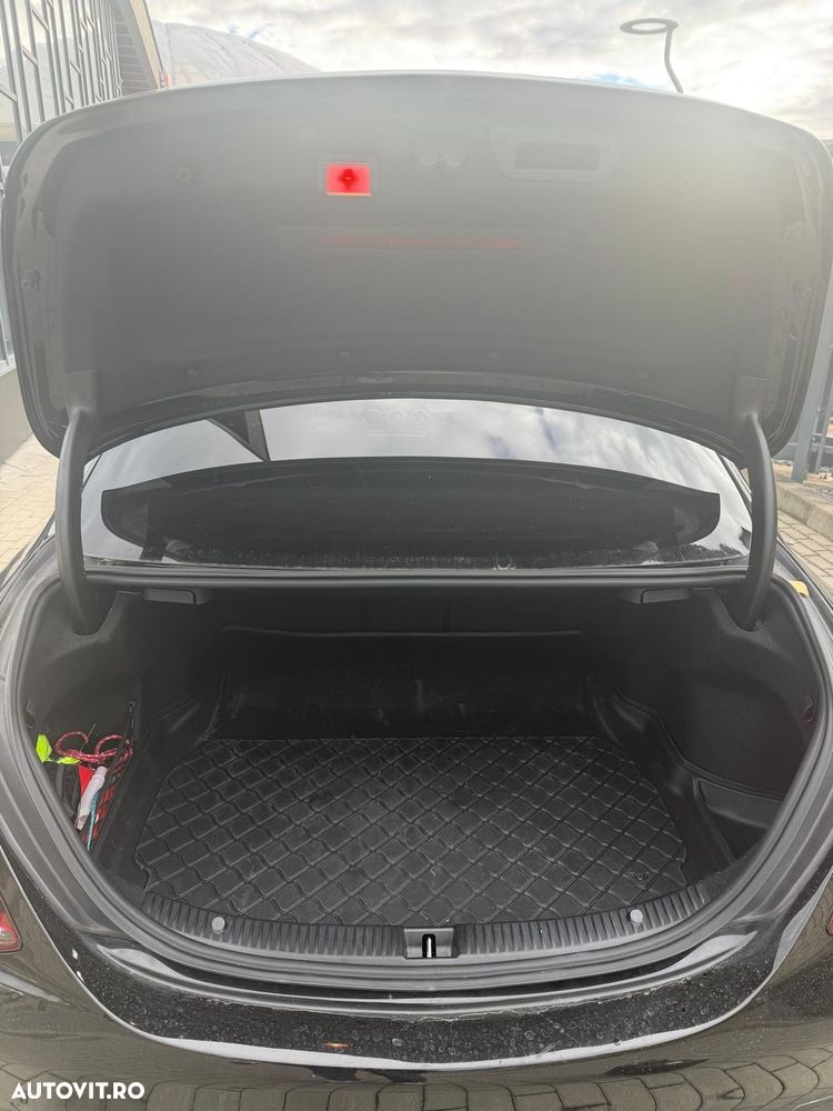 Mercedes-Benz C - 24