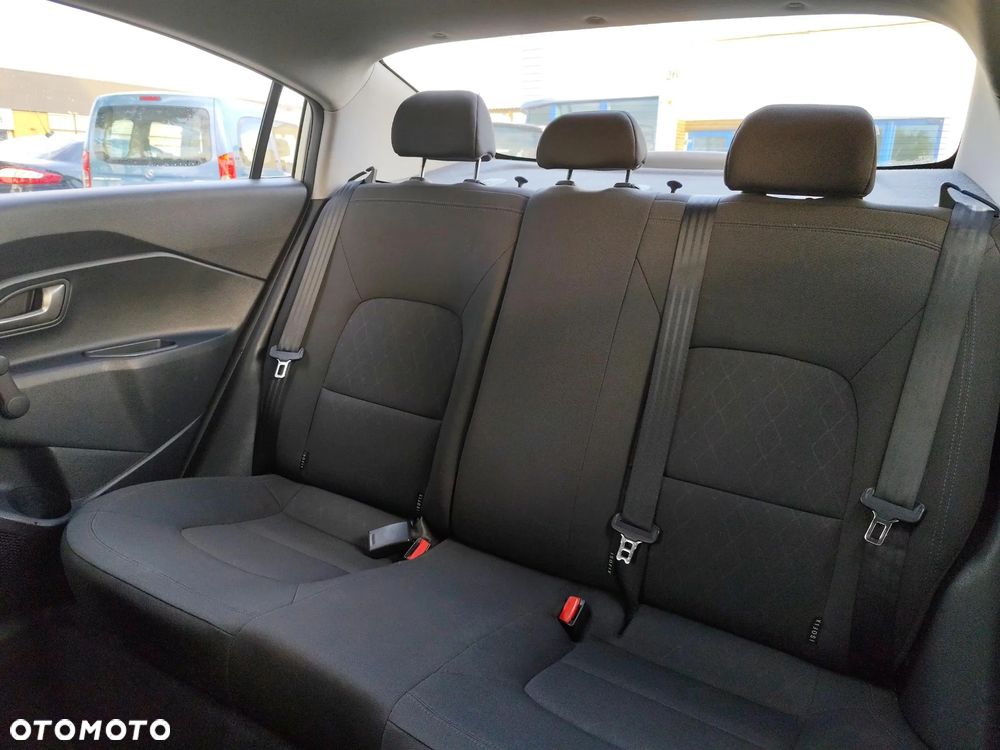 Kia Rio 1.4 M - 16
