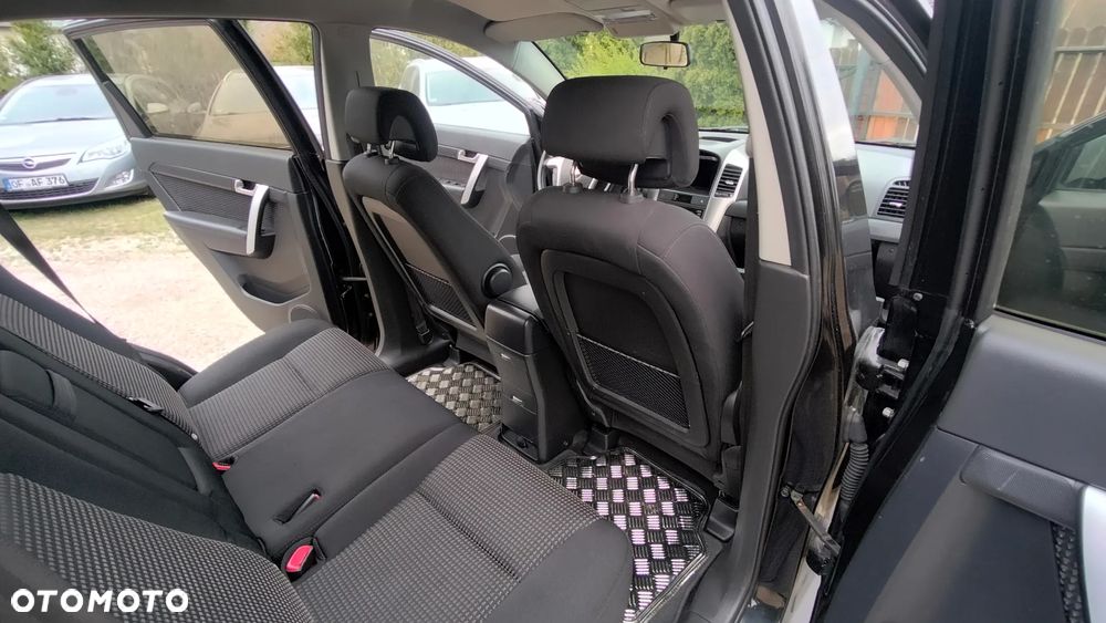 Chevrolet Captiva 2.4 LS - 25