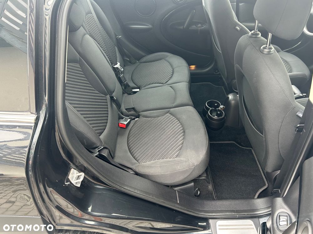 MINI Countryman One D Blackyard - 28