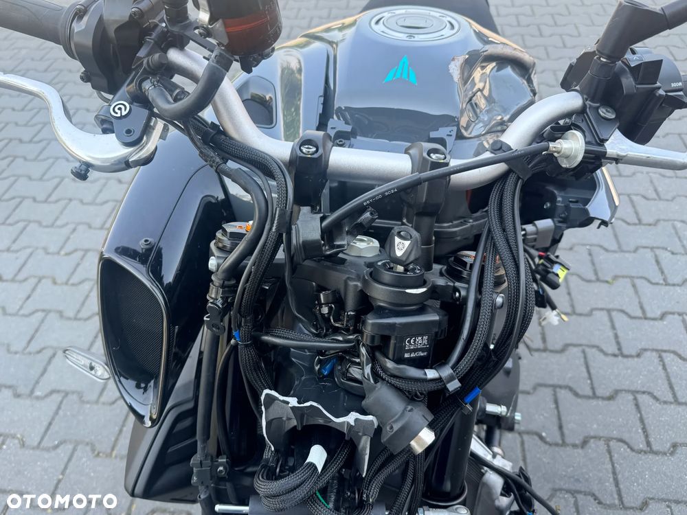 Yamaha MT - 14