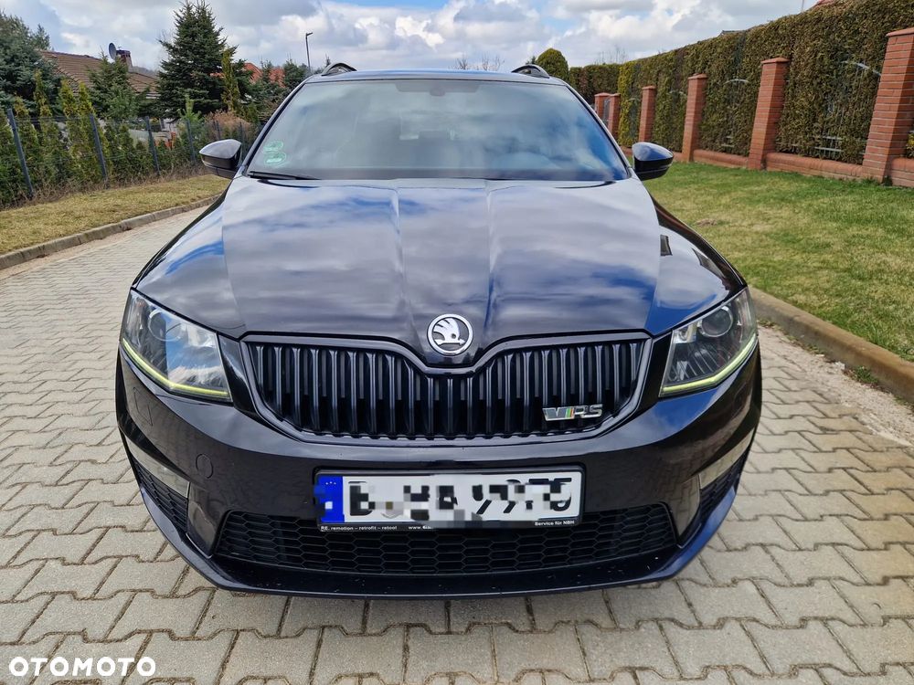 Skoda Octavia 2.0 TDI DSG RS - 25