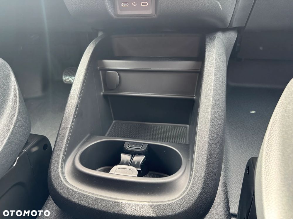 Mercedes-Benz Vito - 22