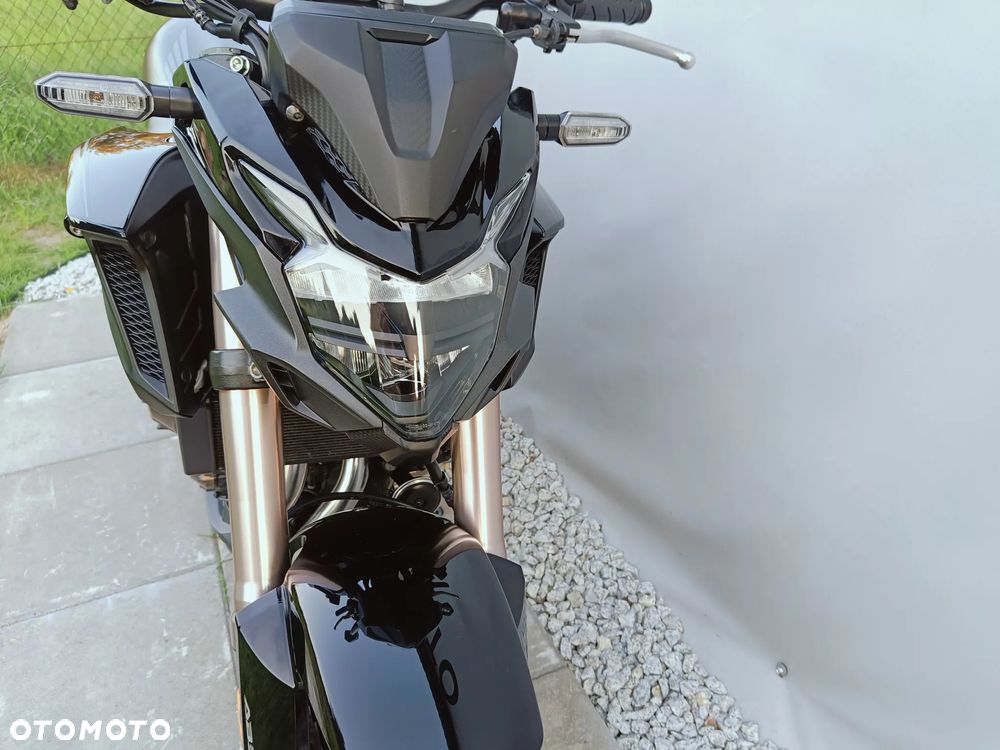 Honda CB - 8