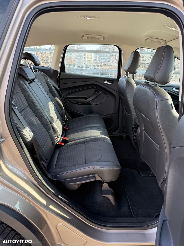 Ford Kuga 1.5 EcoBoost 2x4 Aut. Trend - 19