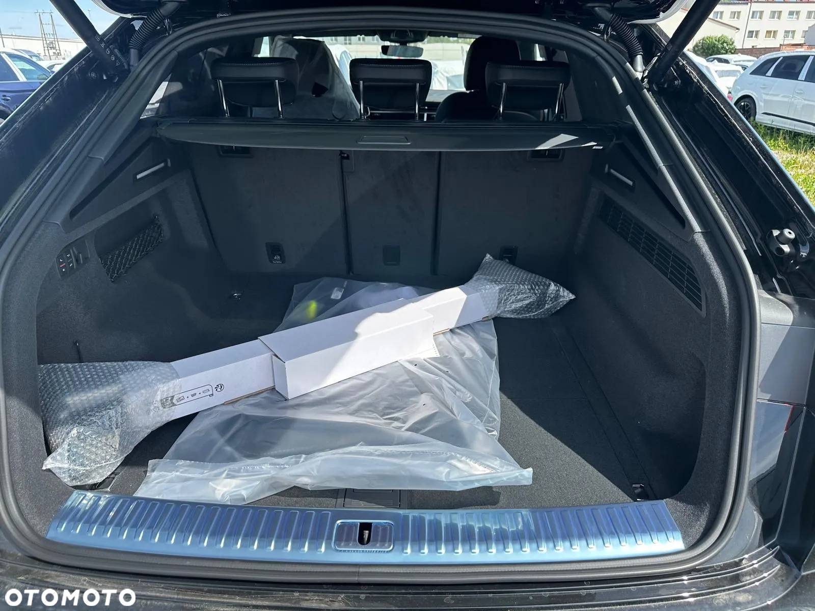 Audi Q8 - 10
