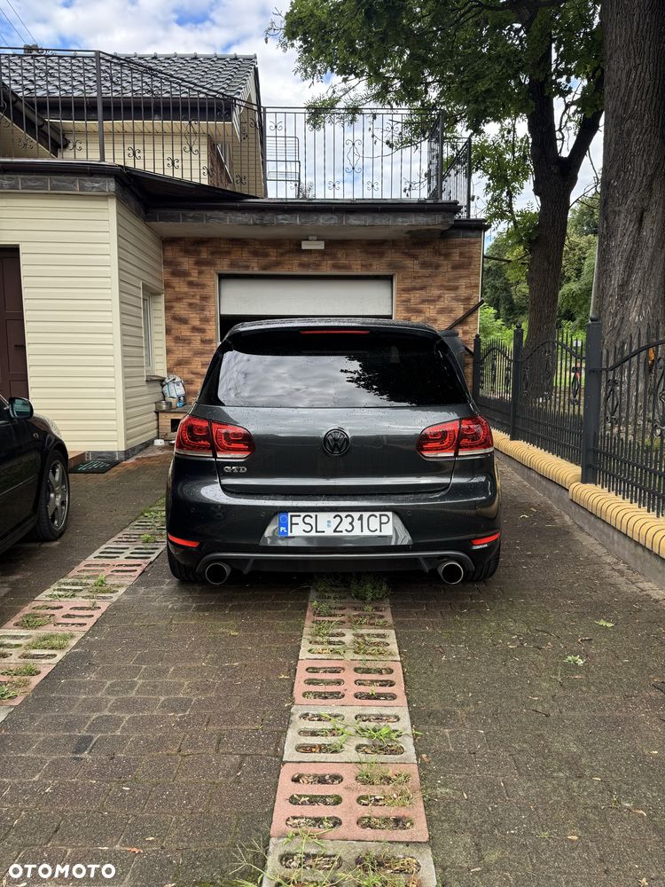 Volkswagen Golf - 4