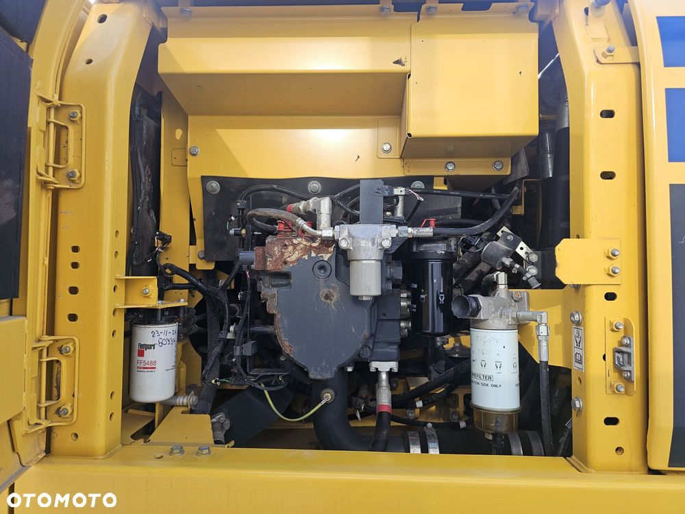 Komatsu PC240LC-11 5284h - 17