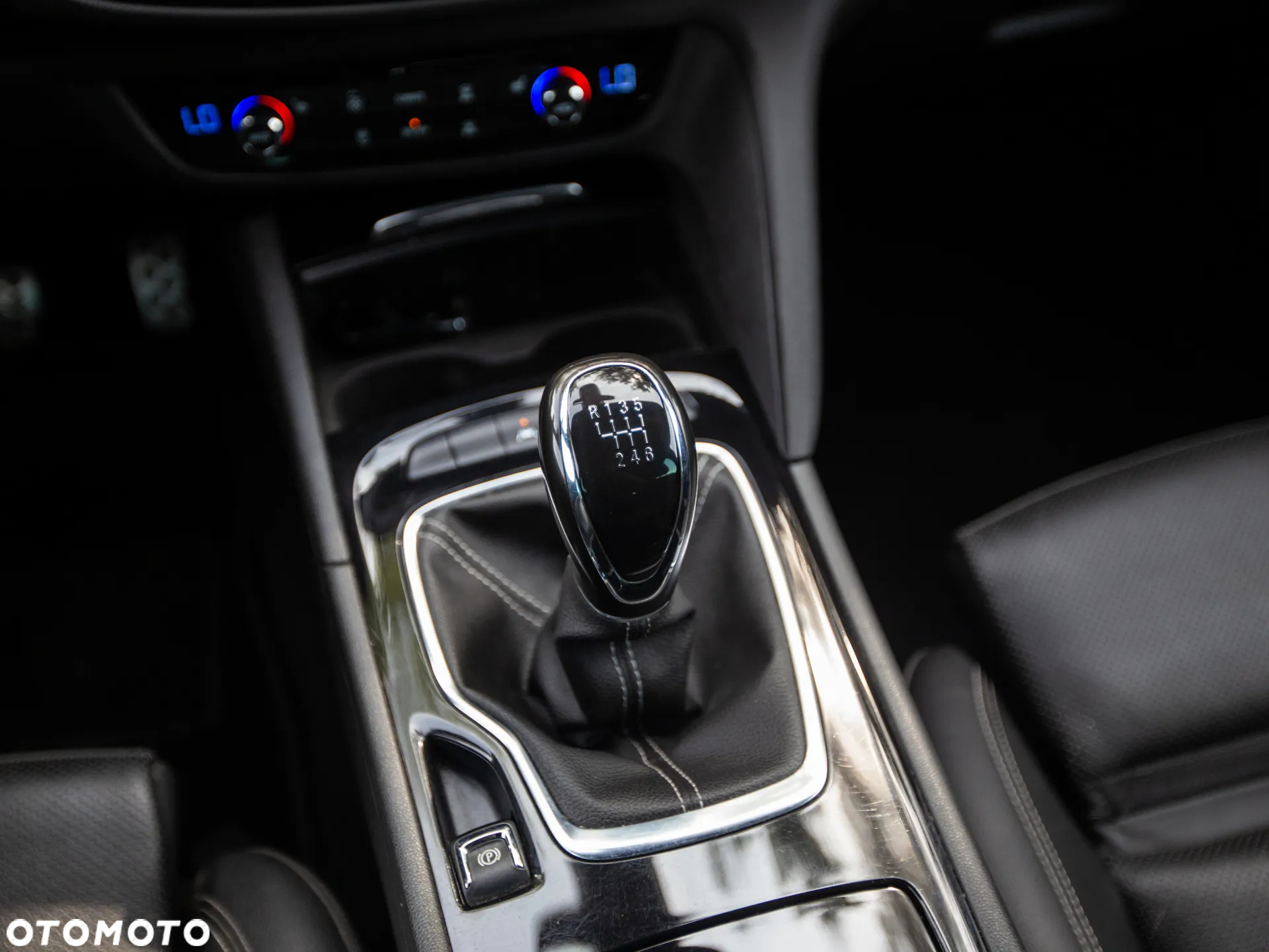 Opel Insignia 2.0 CDTI Exclusive S&S - 23