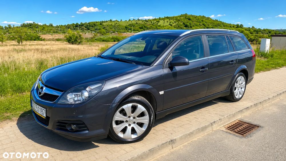 Opel Vectra 1.9 CDTI Cosmo - 1