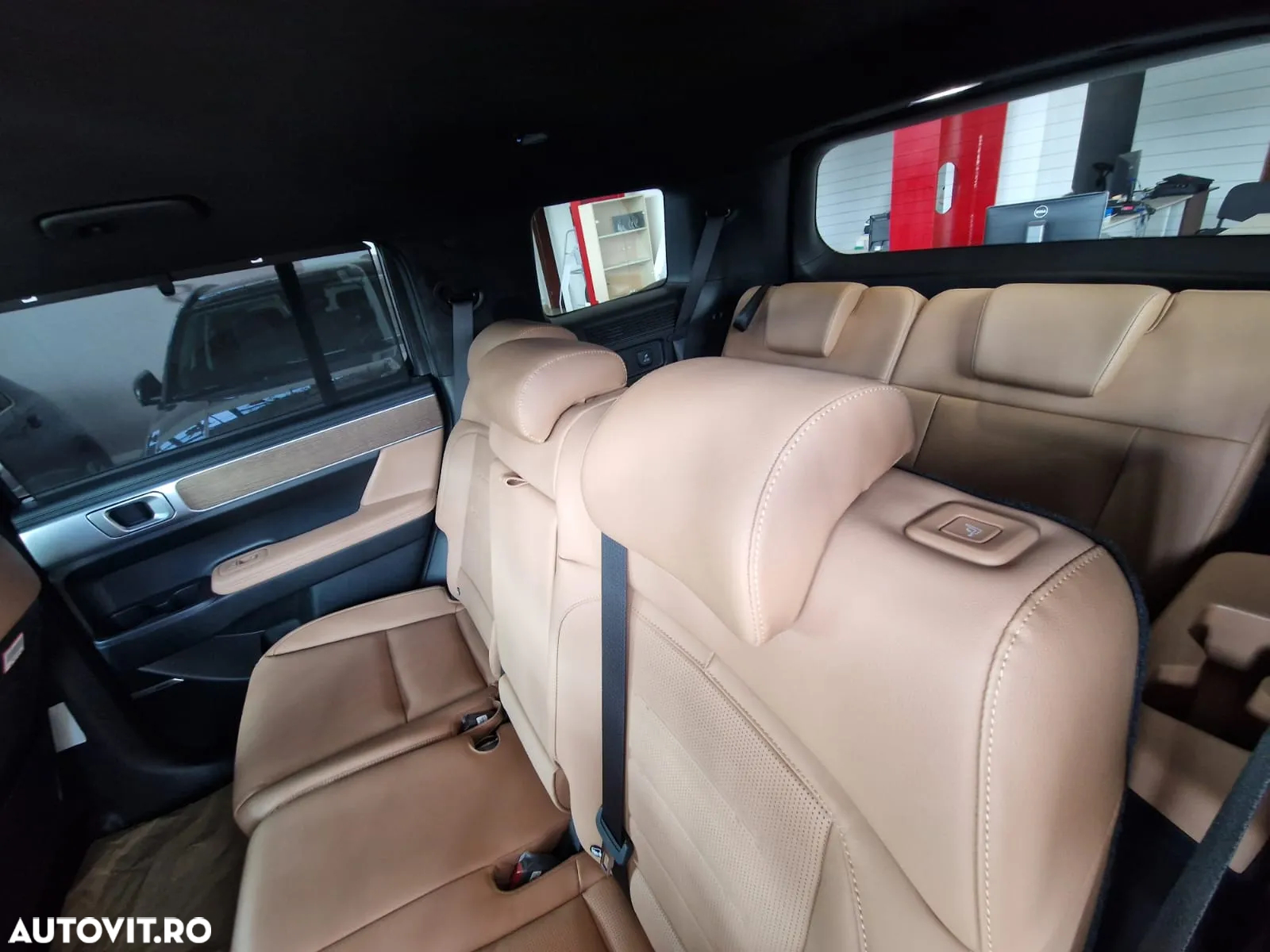Hyundai Santa Fe 1.6 l 252 CP 4WD 6AT 7 locuri PHEV Luxury - 9