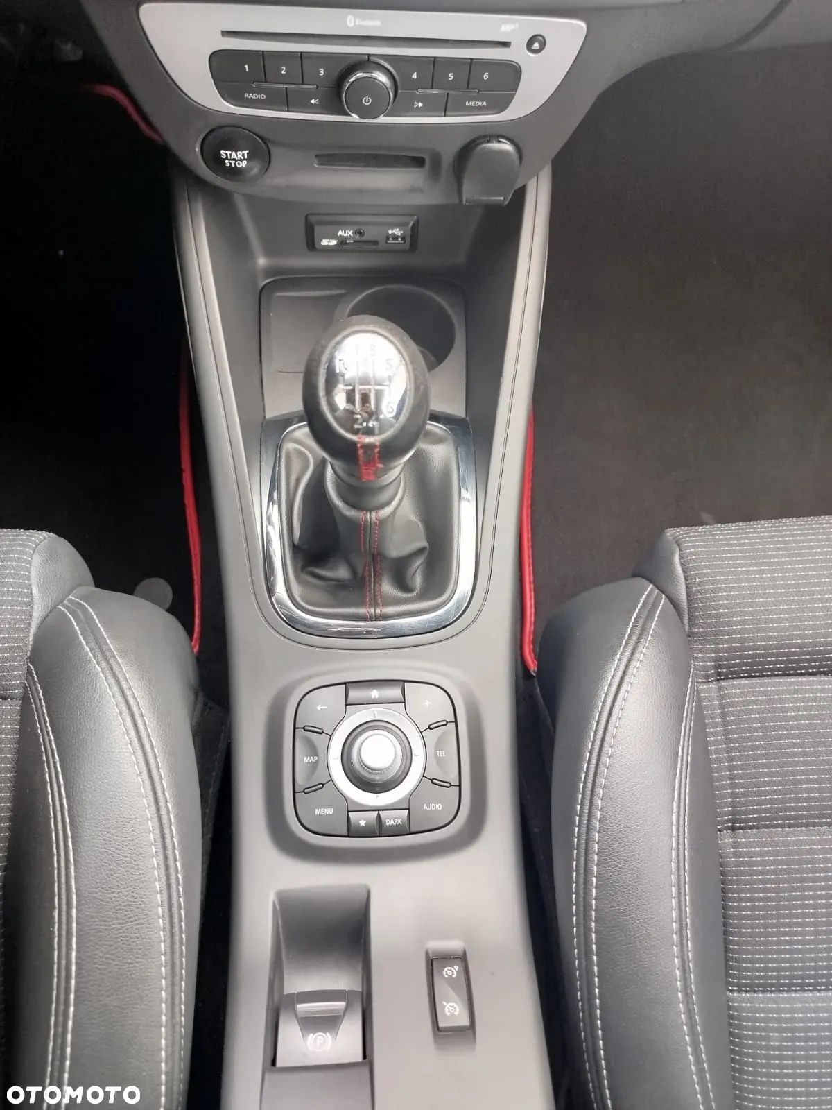 Renault Megane 220 GT - 24