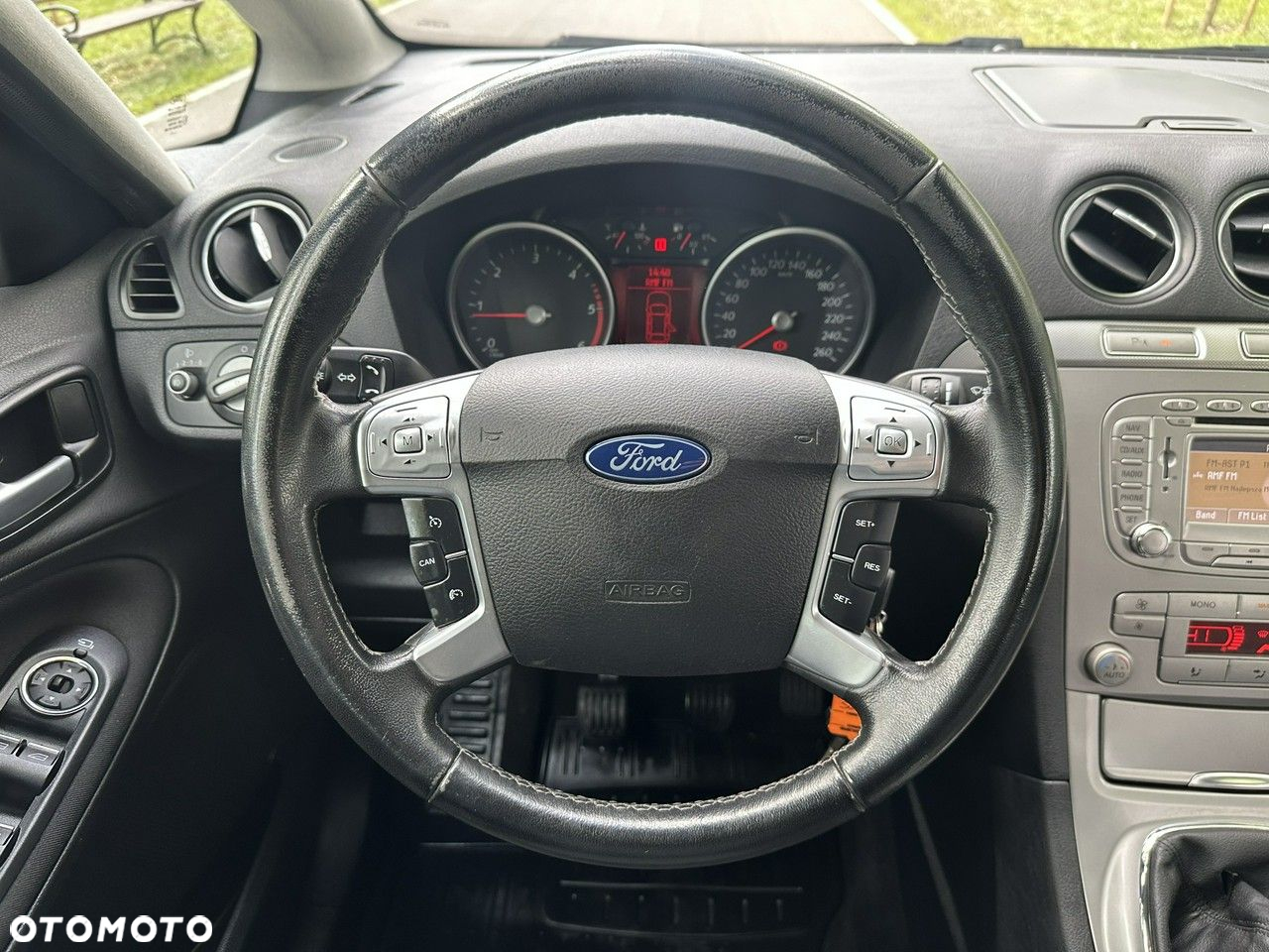 Ford S-Max - 35