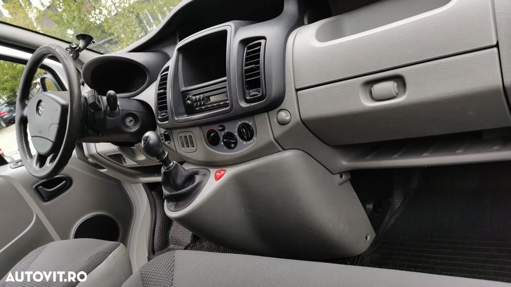 Opel Vivaro - 14