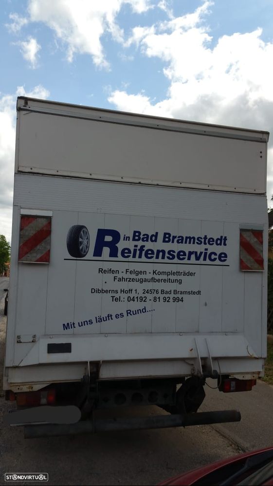 MAN L2000 caixa fechada - 2