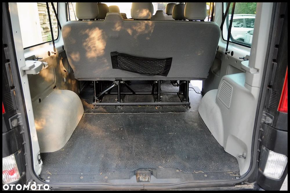 Opel Vivaro - 23