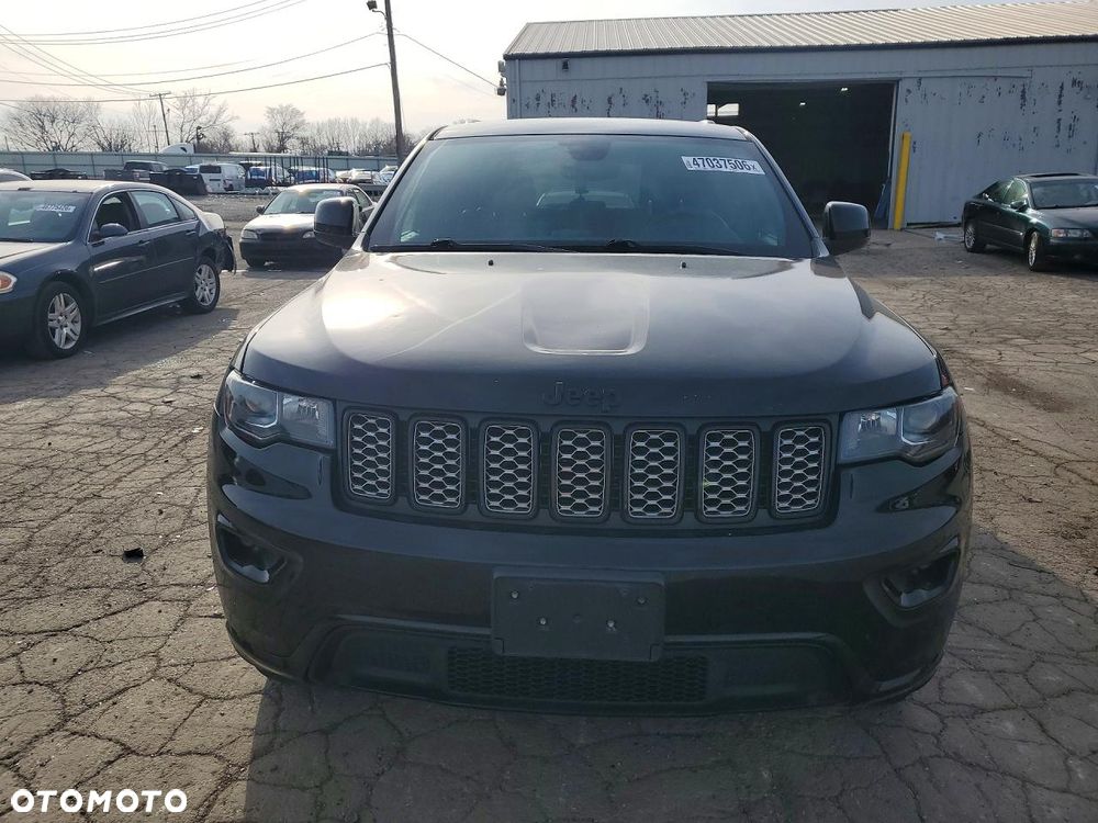 Jeep Grand Cherokee - 6