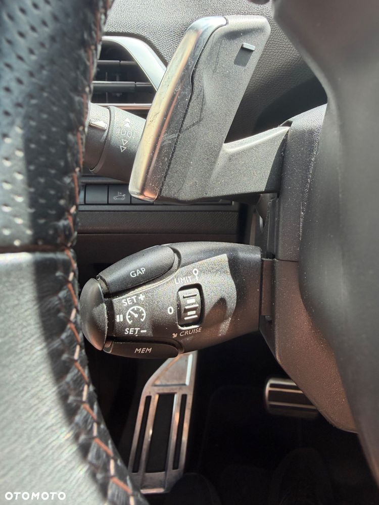 Peugeot 3008 2.0 BlueHDi GT S&S EAT6 - 26