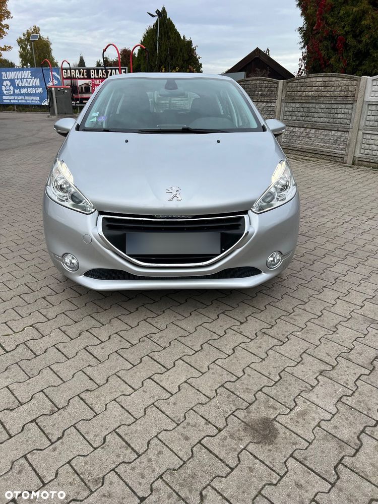 Peugeot 208 1.2 PureTech GPF Allure S&S - 3