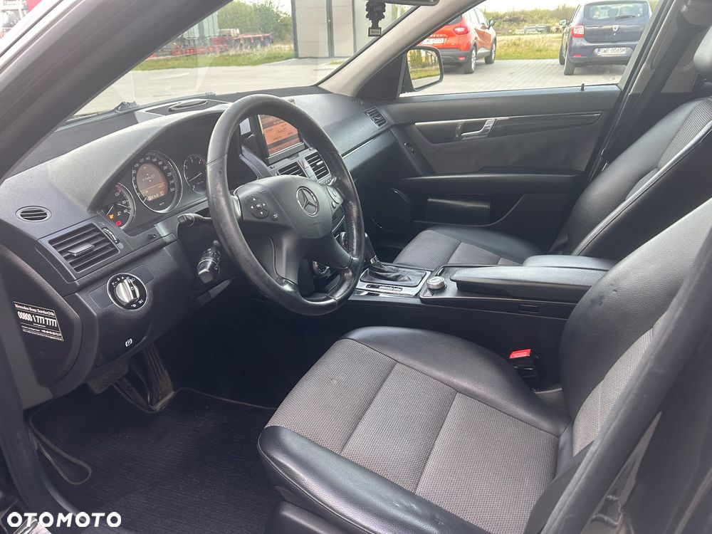 Mercedes-Benz Klasa C 200 CDI DPF Automatik BlueEFFICIENCY Avantgarde - 19