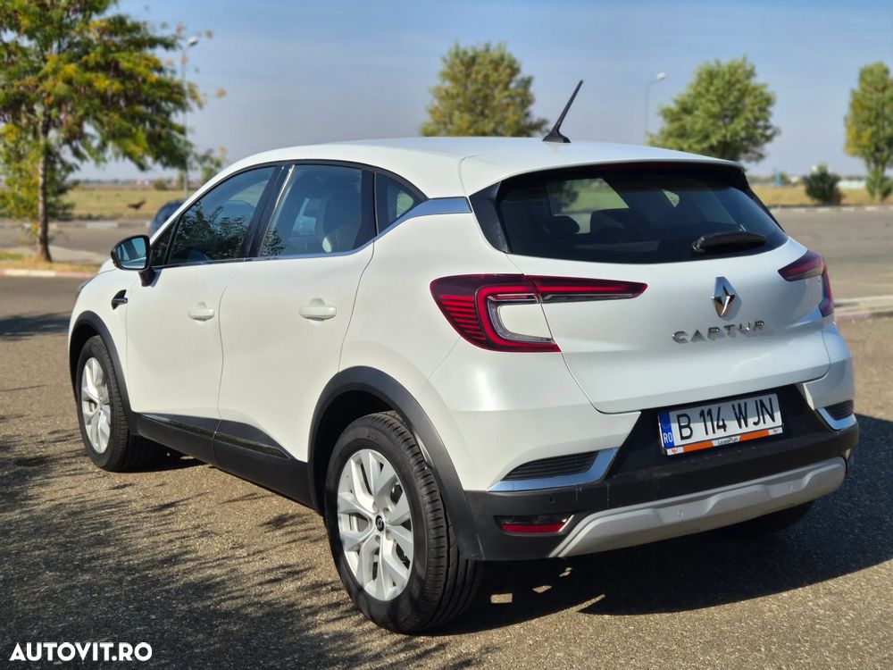 Renault Captur 2022 photo 3