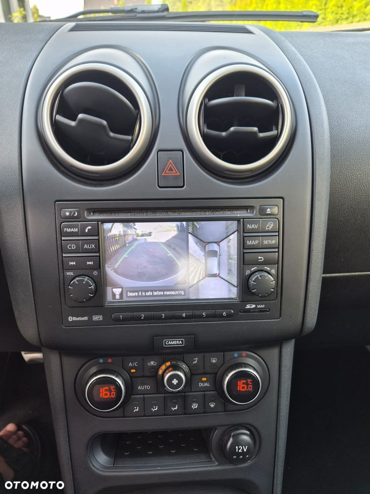 Nissan Qashqai 2.0 Tekna Premium - 23