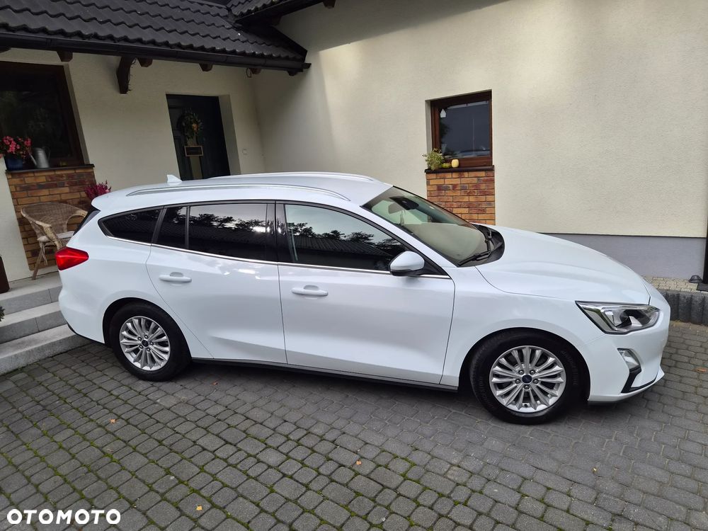 Ford Focus 1.5 EcoBlue Start-Stopp-System TITANIUM - 35