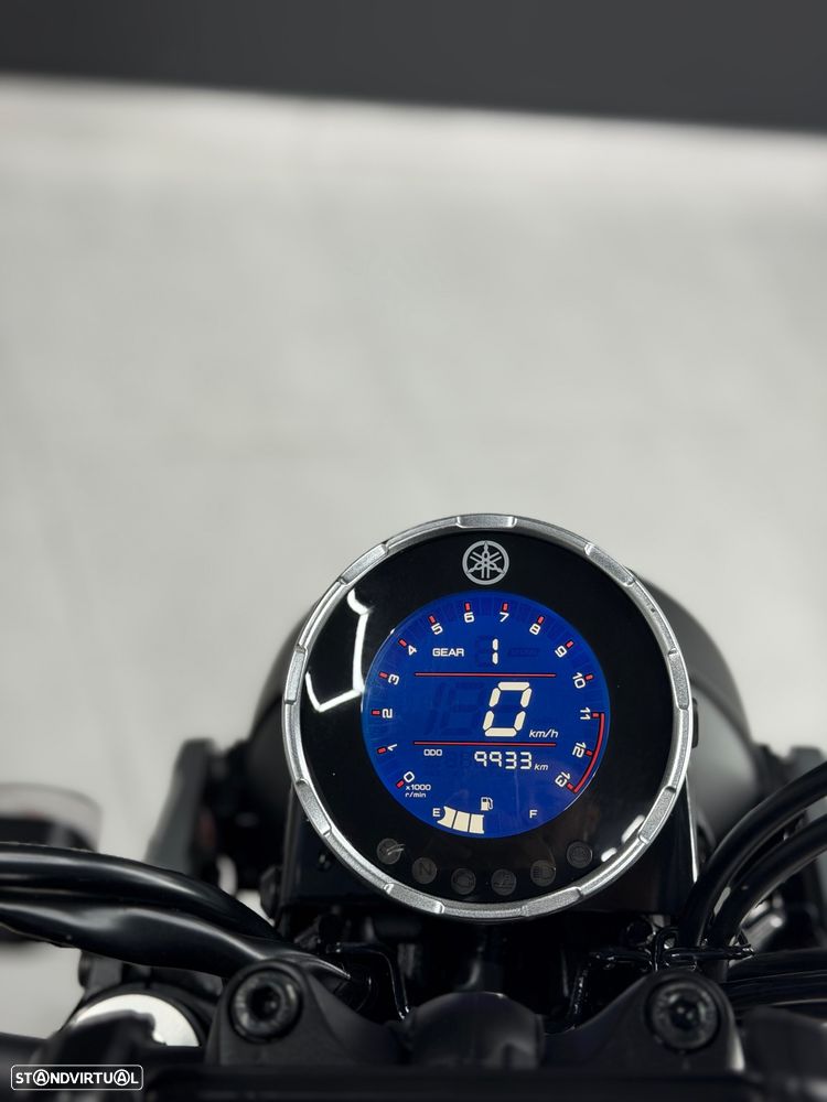 Yamaha XSR - 11