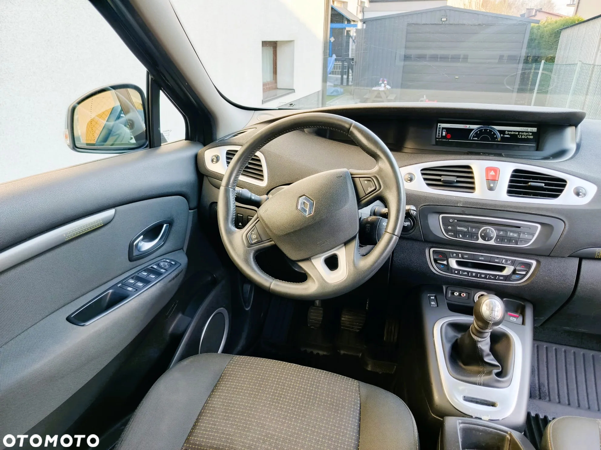 Renault Scenic 1.4 16V TCE Privilege - 12