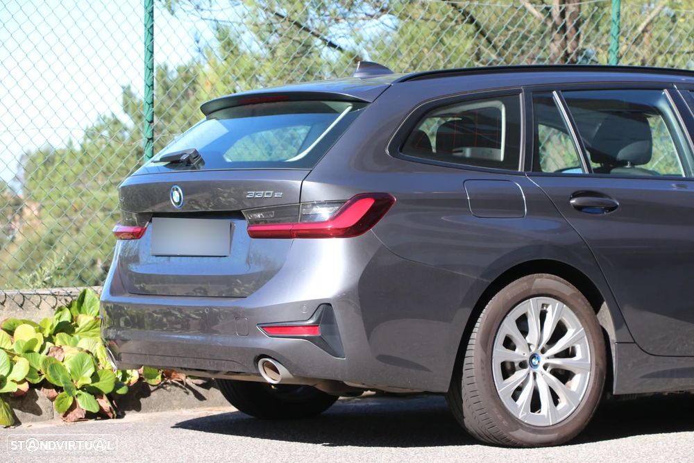 BMW 330 2022 photo 4