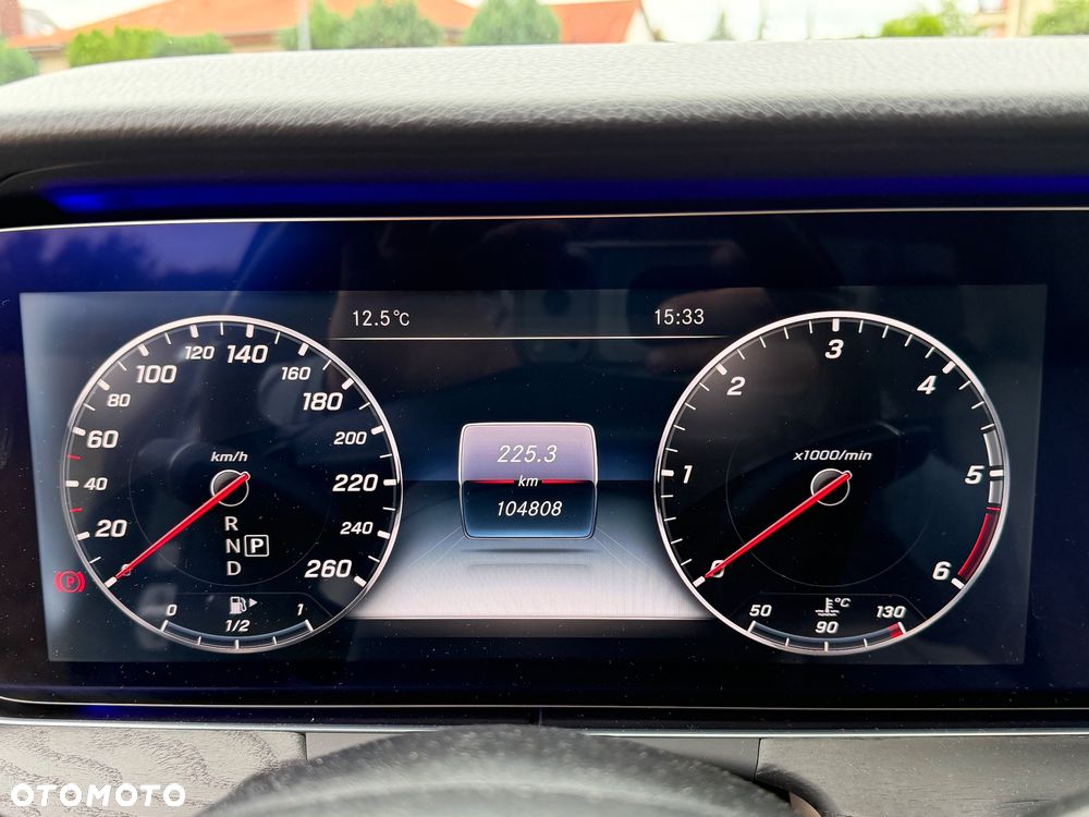 Mercedes-Benz Klasa E 220 d Business Edition 9G-TRONIC - 39