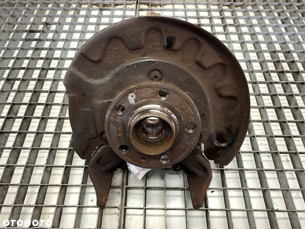 ZWROTNICA PRAWY PRZÓD  SKODA FABIA III (NJ3) 2014 - 2022 1.0 55 kW [75 KM] benzyna 2014 - 2022 - 1