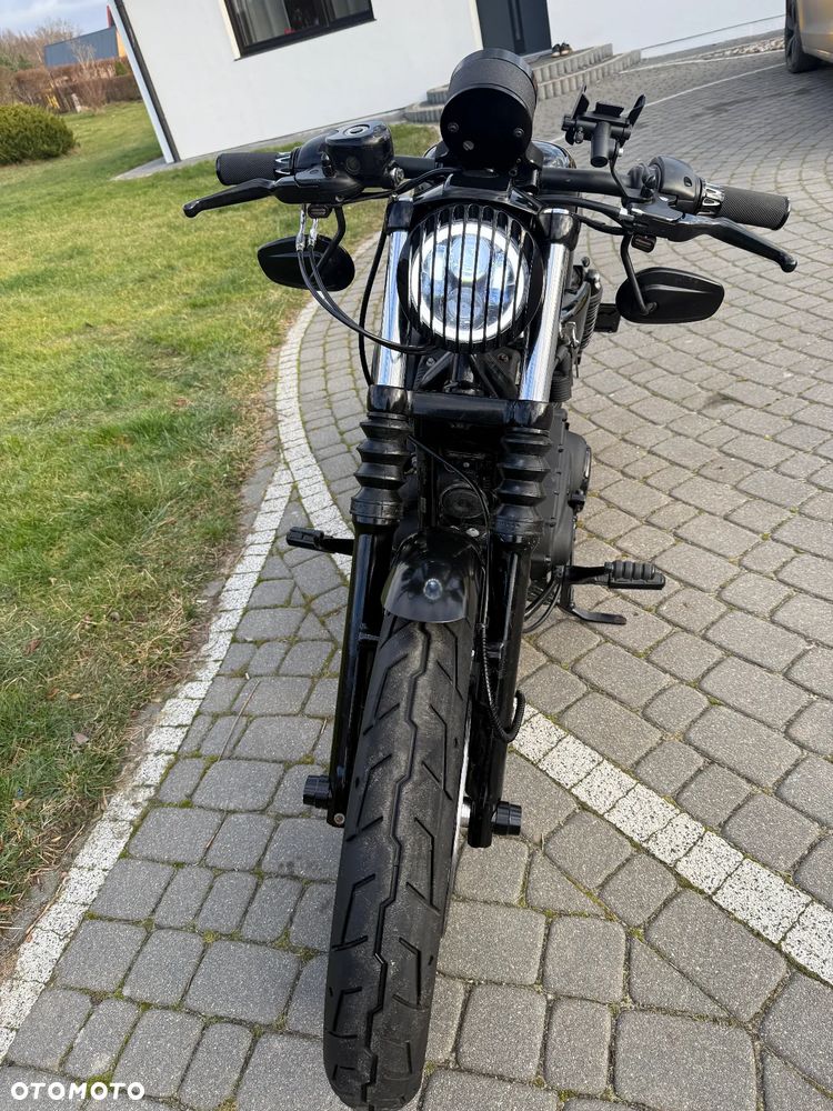 Harley-Davidson Sportster Iron 883 - 12