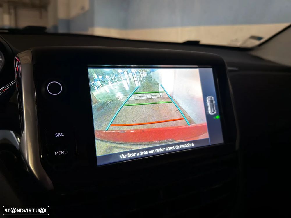 Peugeot 208 1.2 VTi SE Style - 12