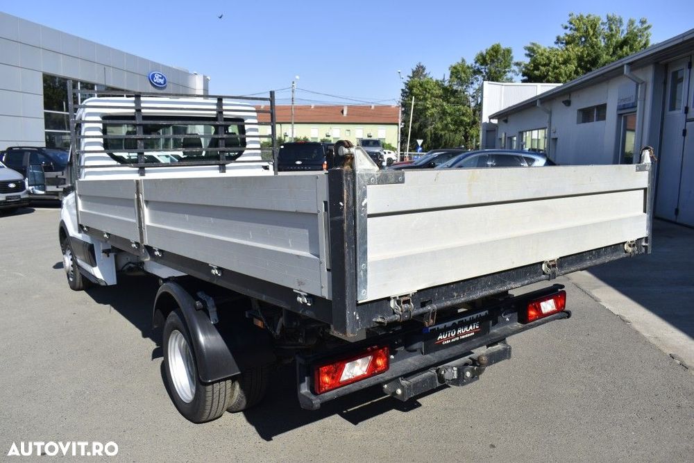 Ford Transit - 11