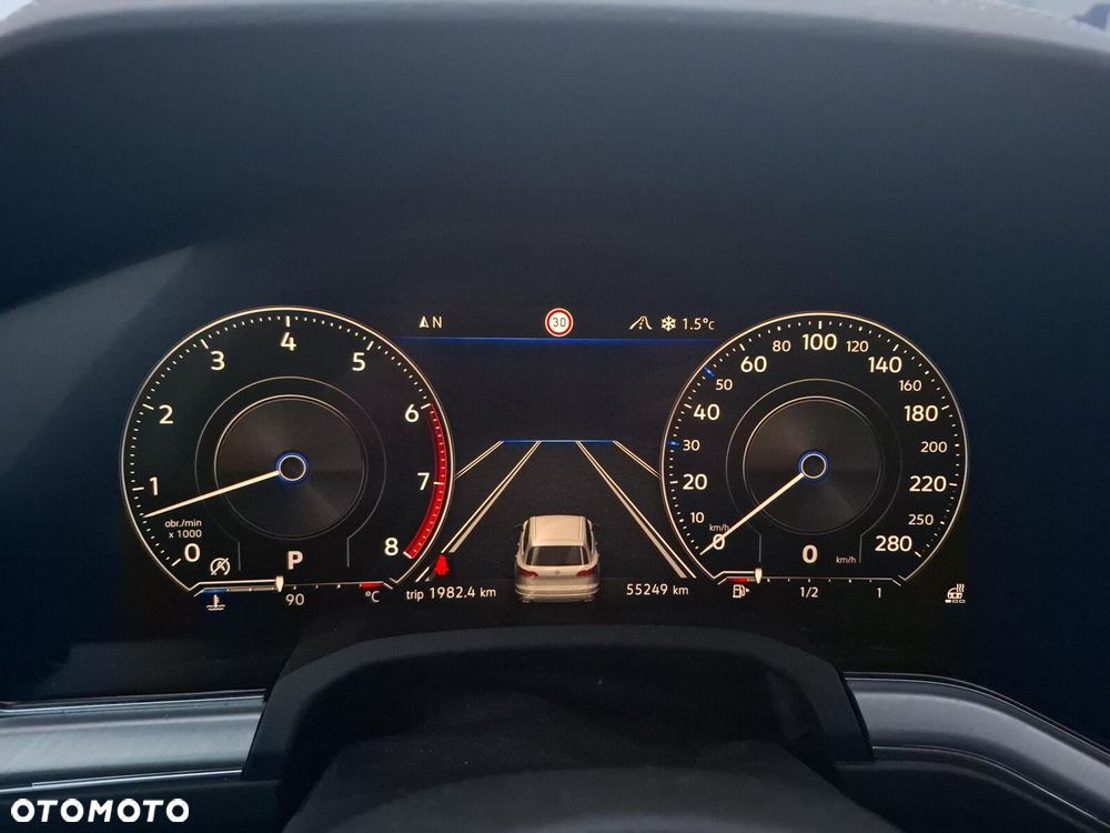 Volkswagen Touareg - 16