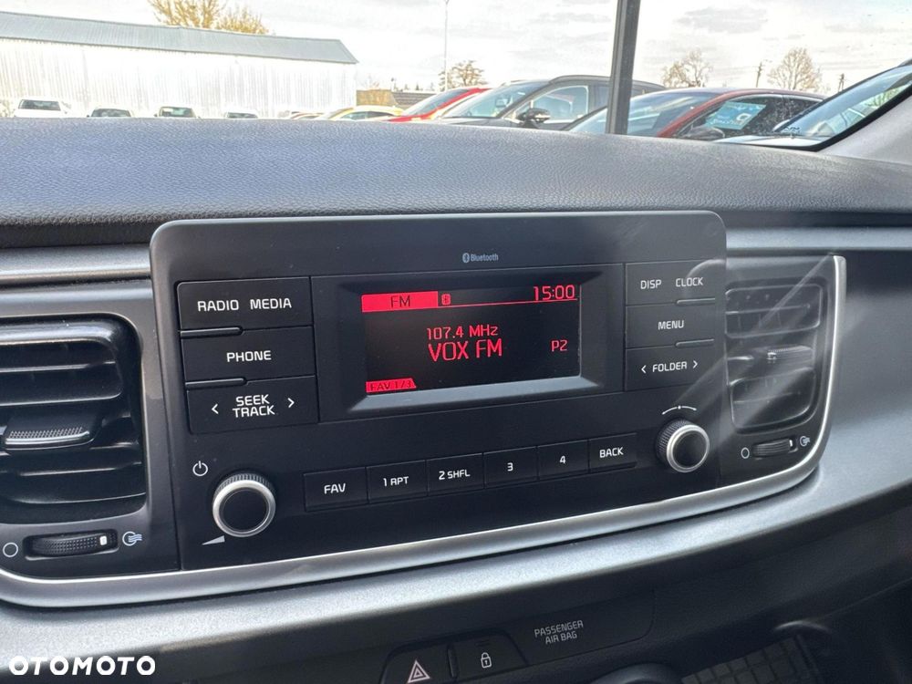 Kia Rio - 23