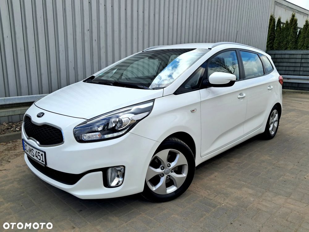 Kia Carens 1.6 GDI Dream Team Edition - 14