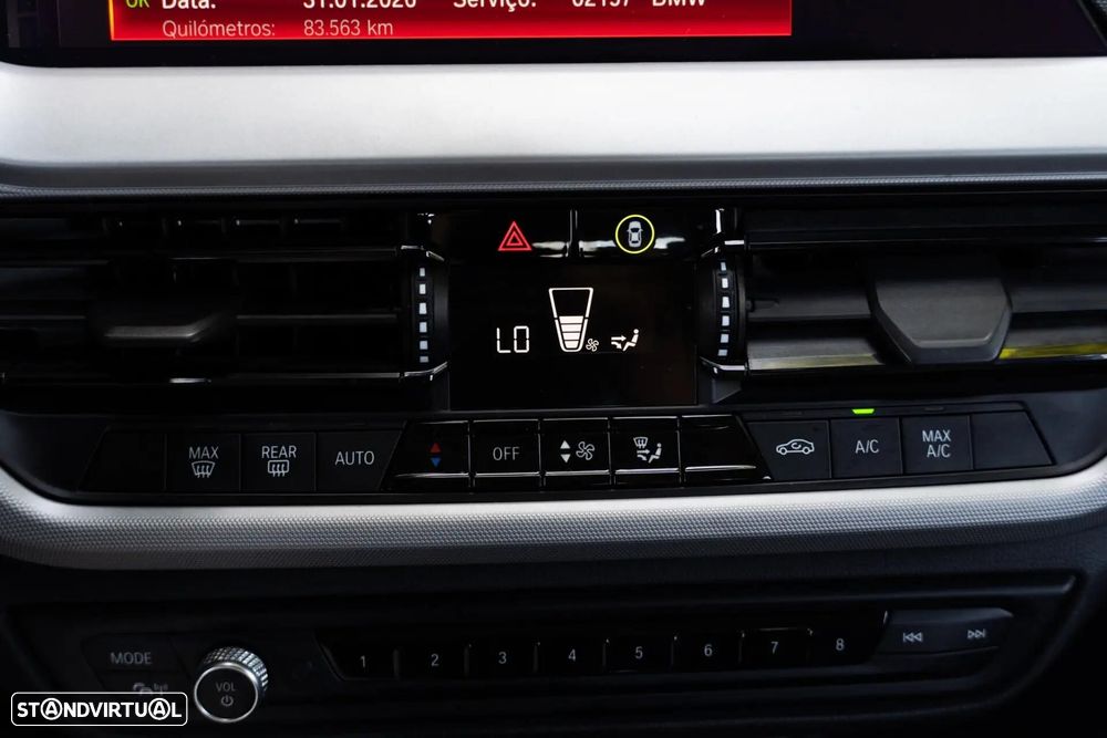 BMW 116 d Line Luxury - 23