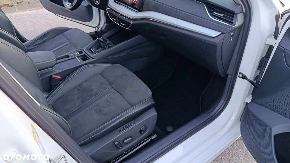 Skoda Octavia 1.5 TSI Exclusive - 9