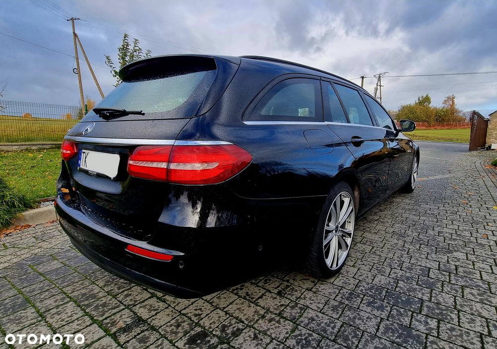 Mercedes-Benz Klasa E 200 9G-TRONIC - 9