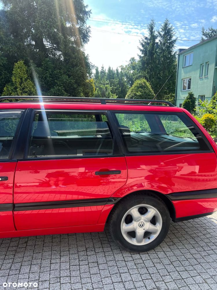 Volkswagen Passat 1.9 TDI CL - 4