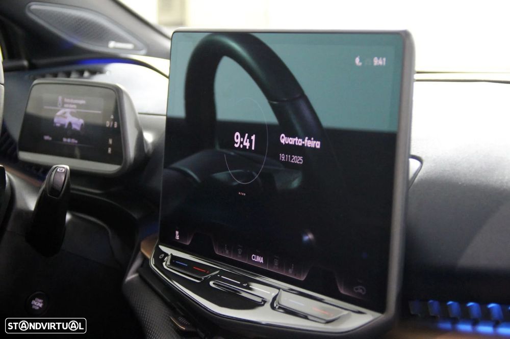 Cupra Tavascan - 11