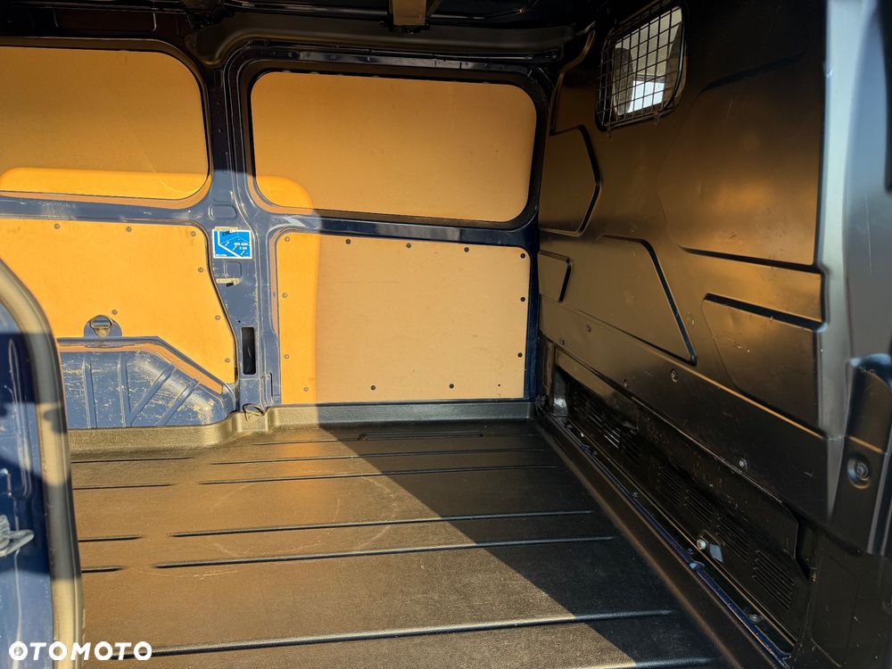 Ford TRANSIT CUSTOM - 27